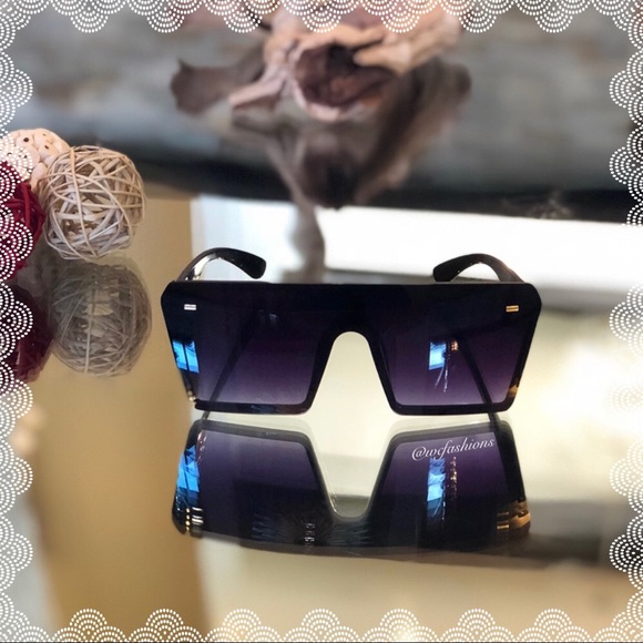 “Stunna” 😍 Oversized Square Aviators - Picture 3 of 4